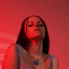 Ouve Ksema, vê vídeos de música, lê a biografia, vê as datas da digressão e muito mais!