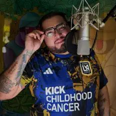 聆聽 Azardep、觀看音樂影片、閱讀小傳、查看巡演日期等！