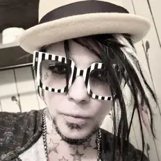 Listen to Lukas Rossi, watch music videos, read bio, see tour dates & more!