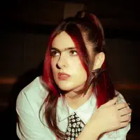 Escucha a undefined, mira videos musicales, lee su biografía, consulta las fechas de las gira y más.