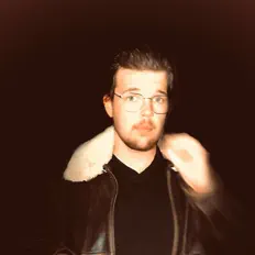 Escucha a Ede, mira videos musicales, lee su biografía, consulta las fechas de las gira y más.