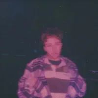 undefinedを聴いたり、ミュージックビデオを鑑賞したり、経歴やツアー日程などを確認したりしましょう！