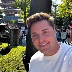 聆聽 David Dejarnette、觀看音樂影片、閱讀小傳、查看巡演日期等！
