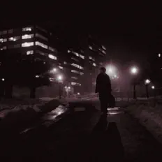 Strangers with Memoriesを聴いたり、ミュージックビデオを鑑賞したり、経歴やツアー日程などを確認したりしましょう！