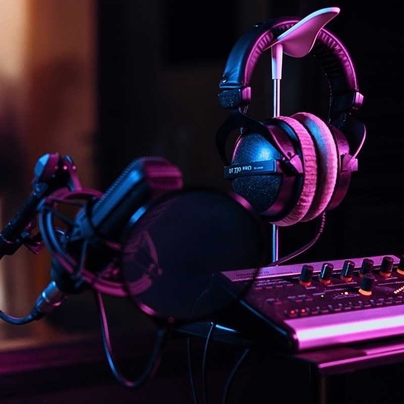 The Way You Stay (feat. Parichad)