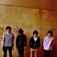 Posłuchaj wykonawcy undefined, obejrzyj teledyski, przeczytaj biografię, zobacz daty tras koncertowych i nie tylko!