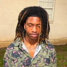 Ακούστε περιεχόμενο από Artisy, παρακολουθήστε μουσικά βίντεο, διαβάστε το βιογραφικό, δείτε ημερομηνίες περιοδείας, και πολλά ακόμη!