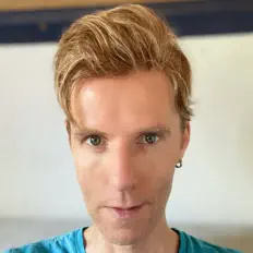 Escucha a Alexandre Maubert, mira videos musicales, lee su biografía, consulta las fechas de las gira y más.