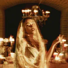 Poslechněte si interpreta Juliana, sledujte hudební videa, přečtěte si životopis, podívejte se na data turné a další informace.