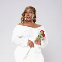 Ακούστε περιεχόμενο από undefined, παρακολουθήστε μουσικά βίντεο, διαβάστε το βιογραφικό, δείτε ημερομηνίες περιοδείας, και πολλά ακόμη!