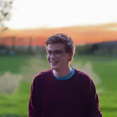 Écoutez Royal4206, regardez des vidéoclips, lisez la biographie, consultez les dates de tournée et plus encore !