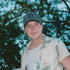 Dengarkan Carver Louis, tonton video musik, baca bio, lihat tanggal tur & lainnya!