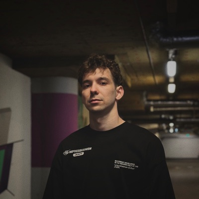 Poslechněte si interpreta SMRIN, sledujte hudební videa, přečtěte si životopis, podívejte se na data turné a další informace.