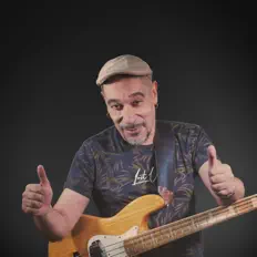 Ouve Chyco Siméon, vê vídeos de música, lê a biografia, vê as datas da digressão e muito mais!