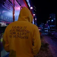 undefinedを聴いたり、ミュージックビデオを鑑賞したり、経歴やツアー日程などを確認したりしましょう！