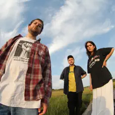 Listen to Sunglasz Vendor, watch music videos, read bio, see tour dates & more!