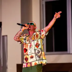 收听 Kikoysucalle、观看音乐视频、阅读小传、查看巡演日期等 ！