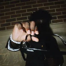 Lil Jahを聴いたり、ミュージックビデオを鑑賞したり、経歴やツアー日程などを確認したりしましょう！