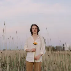 收听 Willingness、观看音乐视频、阅读小传、查看巡演日期等 ！