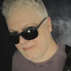 Escucha a Jamie Bonk, mira videos musicales, lee su biografía, consulta las fechas de las gira y más.