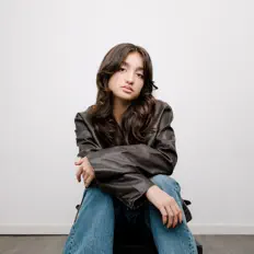 Ella Lombardi을(를) 듣고, 뮤직 비디오를 보고, 약력을 읽고, 투어 일정 등을 확인하세요!