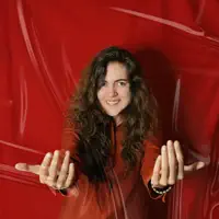 Hör dir undefined an, schau dir Musikvideos an, lies die Biografie, finde Tourdaten und mehr!
