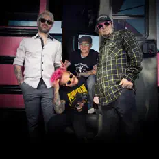 Listen to Manicdotes, watch music videos, read bio, see tour dates & more!