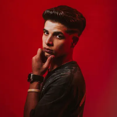 Listen to Fares Sokar - فارس سكر, watch music videos, read bio, see tour dates & more!