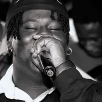 undefinedを聴いたり、ミュージックビデオを鑑賞したり、経歴やツアー日程などを確認したりしましょう！