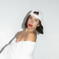 Pia Paez을(를) 듣고, 뮤직 비디오를 보고, 약력을 읽고, 투어 일정 등을 확인하세요!