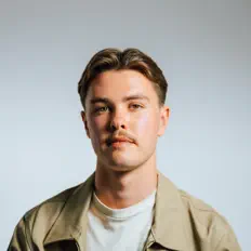 Ouça Jee Tea, assista a videoclipes, leia a biografia, veja as datas das turnês e mais!