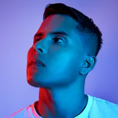 Poslechněte si interpreta Miguel Rivera, sledujte hudební videa, přečtěte si životopis, podívejte se na data turné a další informace.