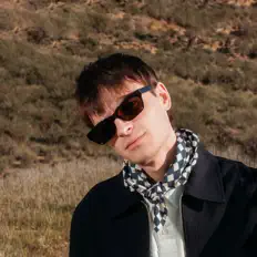 Dengarkan Andrea Bianchini, tonton video musik, baca bio, lihat tanggal tur & lainnya!