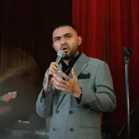 undefined dinle, müzik videolarını izle, biyografisini oku, tur tarihlerini ve daha fazlasını gör!