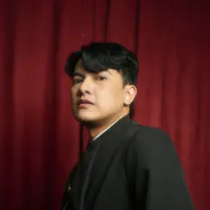 Listen to DEABDIL, watch music videos, read bio, see tour dates & more!