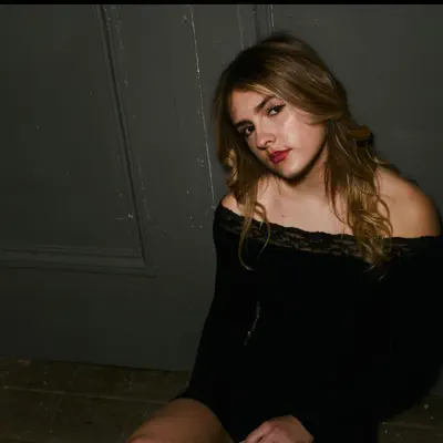 Listen to Melanie Murray, watch music videos, read bio, see tour dates & more!