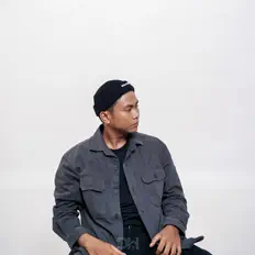 Ascolta Mr.Oongg, guarda video musicali, leggi la biografia, vedi le date del tour & altro!