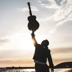 Ouça Andrea Paglierini, assista a videoclipes, leia a biografia, veja as datas das turnês e mais!