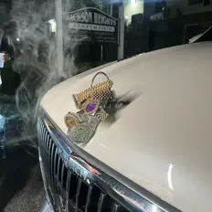 Bigg 290を聴いたり、ミュージックビデオを鑑賞したり、経歴やツアー日程などを確認したりしましょう！