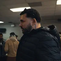 Ascolta undefined, guarda video musicali, leggi la biografia, vedi le date del tour & altro!