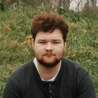 Ouve undefined, vê vídeos de música, lê a biografia, vê as datas da digressão e muito mais!