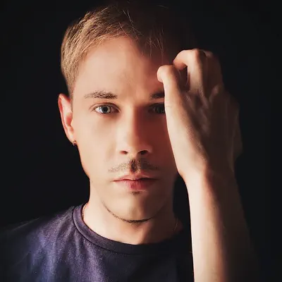 Listen to Stephen, watch music videos, read bio, see tour dates & more!