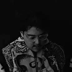 LIFCHUNK을(를) 듣고, 뮤직 비디오를 보고, 약력을 읽고, 투어 일정 등을 확인하세요!