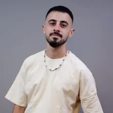 Escucha a תומר בורוכוב, mira vídeos musicales, lee la biografía, consulta fechas de giras y mucho más.