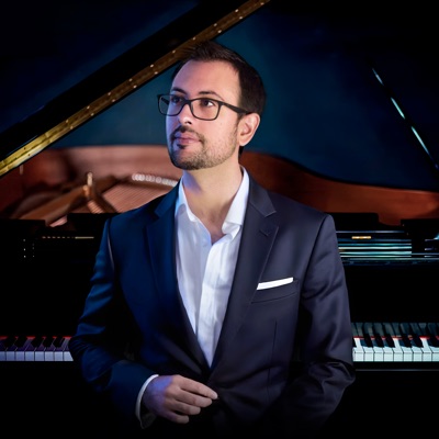 Listen to Enrique Lázaro, watch music videos, read bio, see tour dates & more!
