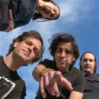 Posłuchaj wykonawcy undefined, obejrzyj teledyski, przeczytaj biografię, zobacz daty tras koncertowych i nie tylko!