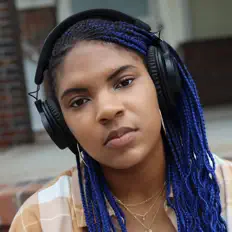 Hör dir Tori Grace an, schau dir Musikvideos an, lies die Biografie, finde Tourdaten und mehr!