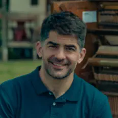 聆聽 Joshua Zimmerman、觀看音樂影片、閱讀小傳、查看巡演日期等！