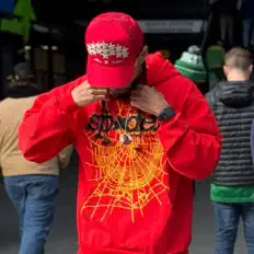 Listen to ShowoffMadeThis, watch music videos, read bio, see tour dates & more!
