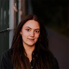 Ascolta Malea, guarda video musicali, leggi la biografia, vedi le date del tour & altro!